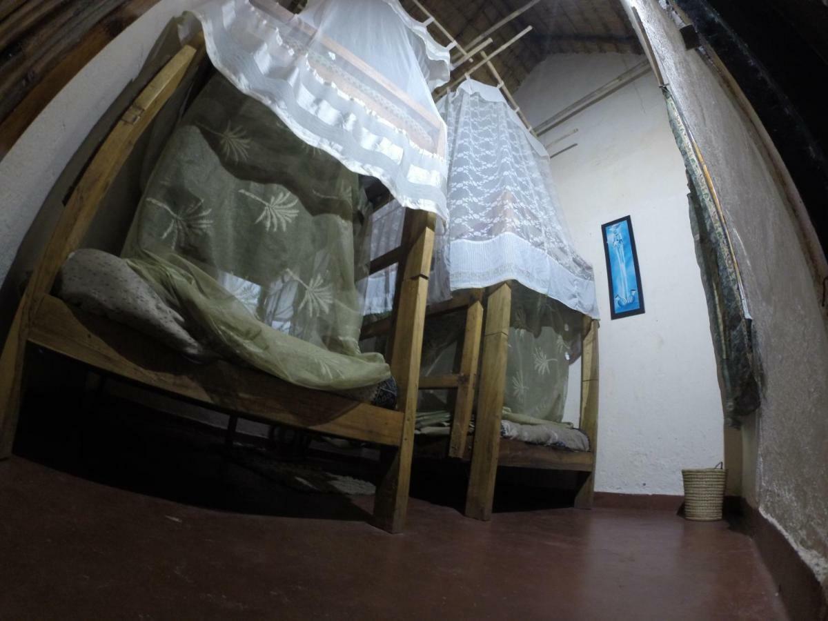 Mufasa Eco Lodge Monkey Bay Экстерьер фото